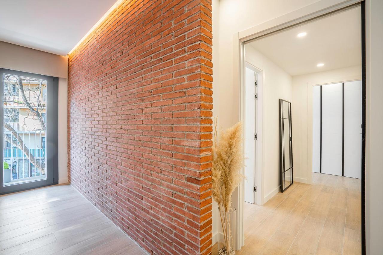 Apartsnoubcn Equador Les Corts Barcelona Exterior photo